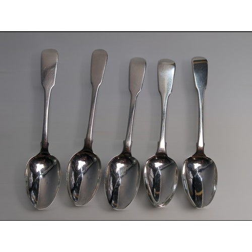 367 - Five silver fiddle pattern teaspoons, various makers & dates, gross weight 93 grams