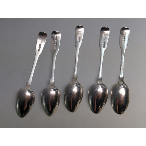 367 - Five silver fiddle pattern teaspoons, various makers & dates, gross weight 93 grams