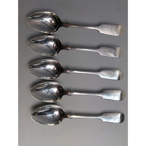 368 - Set of five William IV silver fiddle pattern teaspoons, John, Henry & Charles Lias, London 1835,... 