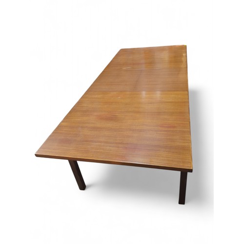 31 - Extendable dining table. Mid-century-style. Marked Beautility Sept 1971 to base. W92cm L168cm (unext... 