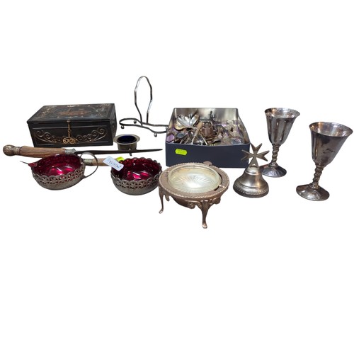 659 - Box of various silver plated ware and a coppered box