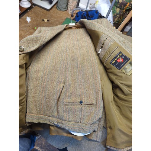 126 - David Little suit. Size unknown but appears L or XL + Matlock & Brown 44