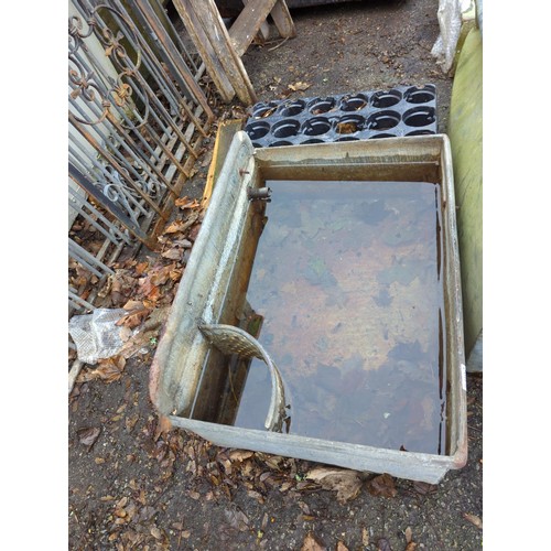 319 - Vintage galvanised water trough. W70cm d47cm H36cm