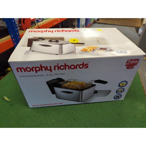 47 - Morphy Richards Professional 3.0l fryer. As new, in box. 