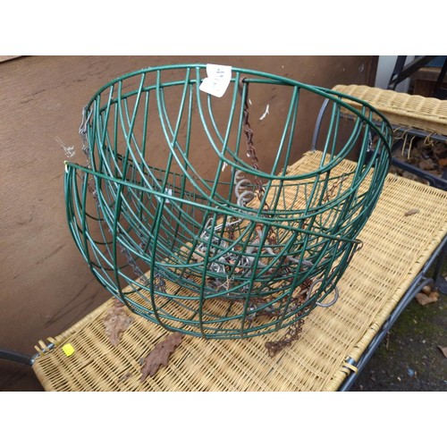 496 - 3x metal hanging baskets, together with chain and ground spike