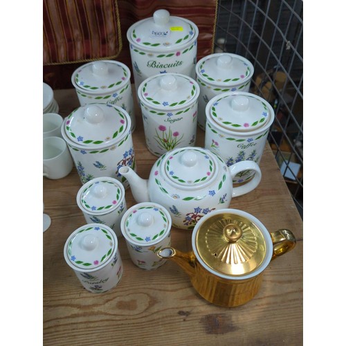 603 - 9 Leonardo Collection Herb Garden lidded kitchen canisters and teapot together with a Royal Worceste... 