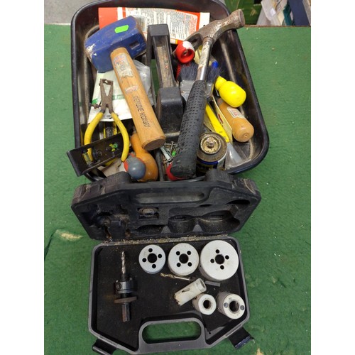 96 - Box of tools inc. hammer, level, screwdrivers etc + case of drill bits for wood.