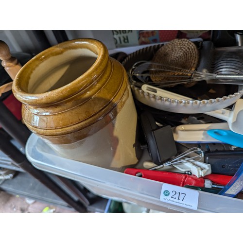 187 - Box of assorted kitchenalia inc. timers, whisks, chopping boards etc.