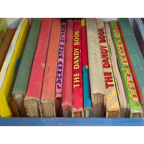 177 - 2 x boxes of vintage boys annuals, guiness book of records, dandy etc.