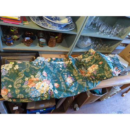 184 - 2 x boxes of floral curtains 