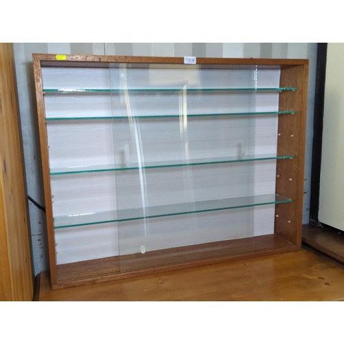 263 - Model display shelves. W89cm D15cm H69cm