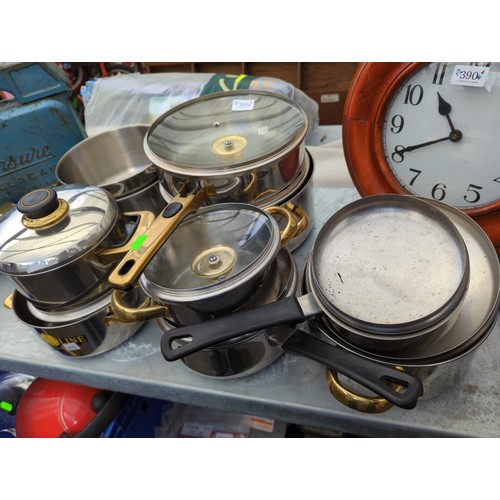 391 - Various Solingen stainless steel cookware. Appears new and unused