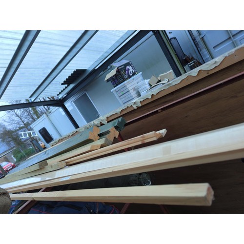 458 - Various lengths of timber: edge moulding etc.