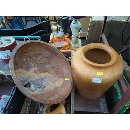 459 - Wood turned bowl and large vase (H29cm)