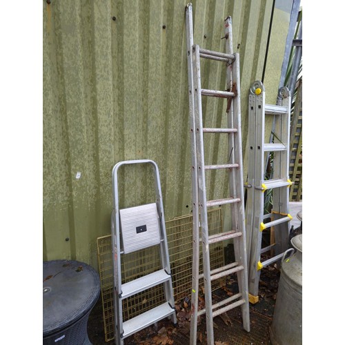 347 - step ladder 