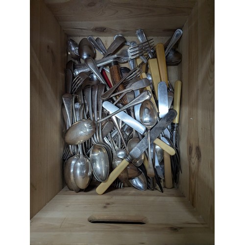 836 - Quantity of mostly silver plated flatware