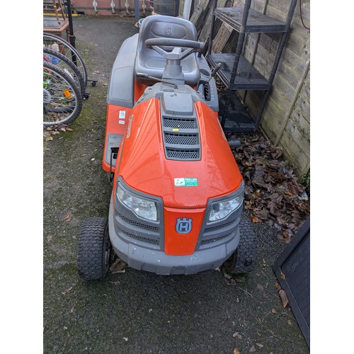 536 - Husqvarna CTH126 ride on lawnmower