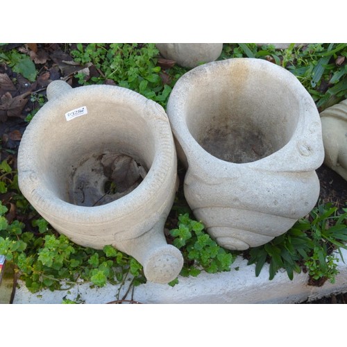 328 - 2x garden concrete plant pots. H20cm