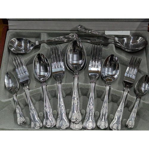 138 - 44-piece canteen of stainless steel cutlery by Viners (Kings Royale).