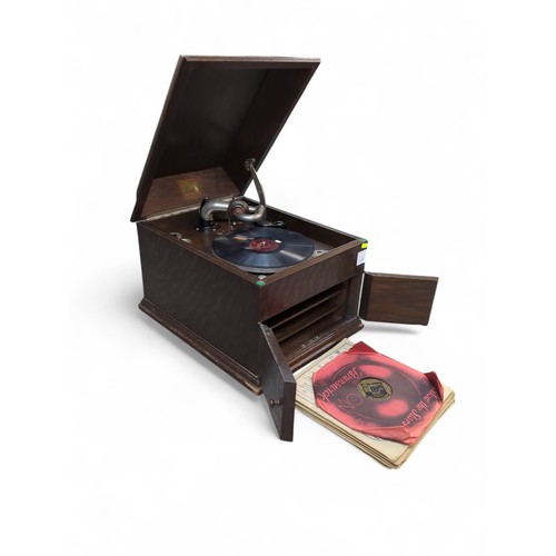 175 - HMV gramophone in original case, together with small selection of vintage records. W40c D49c H36cm (... 