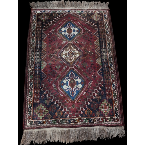 282 - Handmade Yalameh rug. 190cm x 120cm