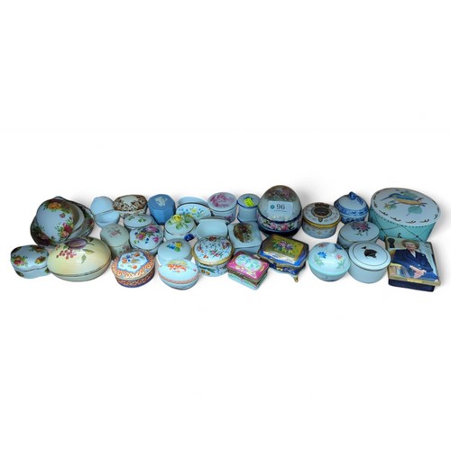 96 - Selection of trinket pots inc. Halcyon Days, Spode, Royal Albert, R.H.S., Wedgwood, Limoges etc.