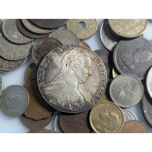 585 - Tub of assorted British & world coins and banknotes, including small quantity of silver, Maria T... 