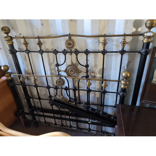 1363 - Cast iron double bed frame in blackened brass