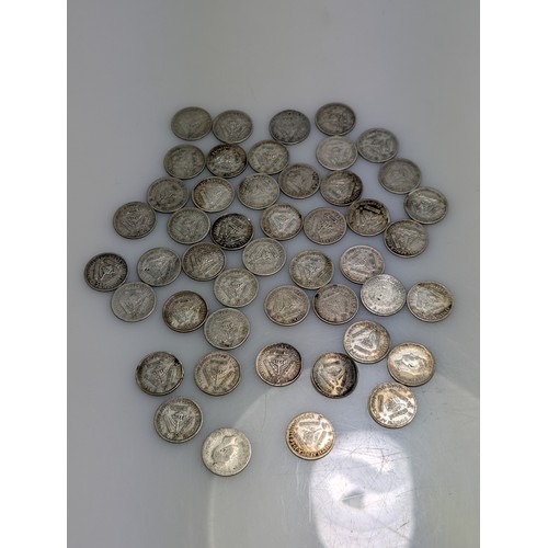 246 - Collection of South African silver coins, including 63.1 grams of pre-1950 threepences (800-gra... 