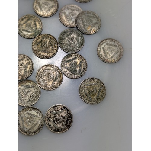 246 - Collection of South African silver coins, including 63.1 grams of pre-1950 threepences (800-gra... 