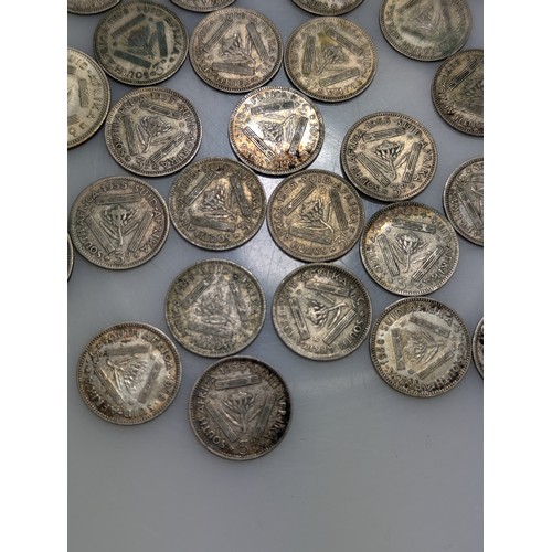 246 - Collection of South African silver coins, including 63.1 grams of pre-1950 threepences (800-gra... 