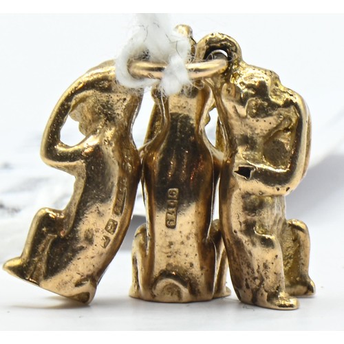 135 - 9ct gold three wise monkeys charm, hallmarked, 4.26 grams