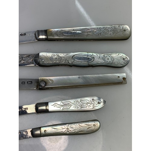 292 - Five silver and mother-of-pearl fruit knives, various Sheffield hallmarks, mid 19th to early 20th ce... 