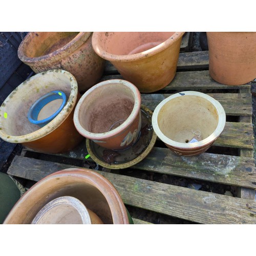 125 - Four various ceramic planters, largest dia. 38 x ht. 29cm