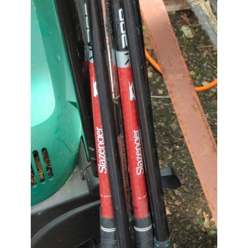 401 - 9 x Golf clubs including Callaway, Odyssey etc