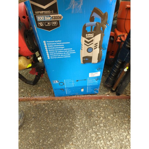 Lot 418       