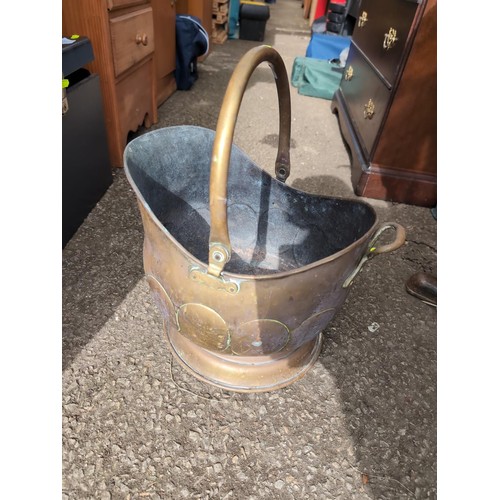 382 - Brass coal scuttle