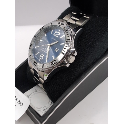 25 - Sekonda 1500 stainless steel quartz wristwatch, the blue dial with raised baton markers and date ape... 