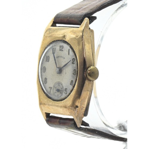 18 - 9ct gold cased ladies watch, the silvered dial with applied Arabic numerals and subsidiary seconds, ... 