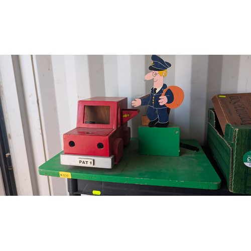 398 - Homemade electronic Postman Pat money box. Needs servicing.