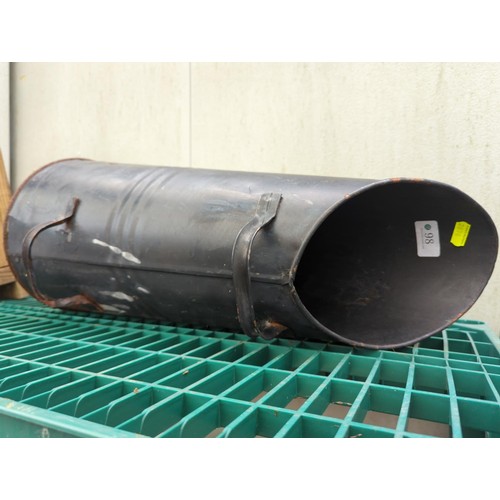 98 - Black-painted coal scuttle. H56cm.