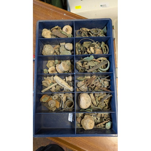 384 - Box of metal detecting finds including buttons, metal pins etc.