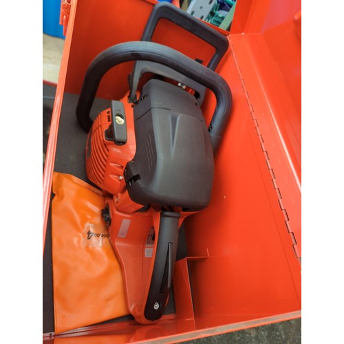 Dolmar PS550 petrol chainsaw in metal case. Ex-display.