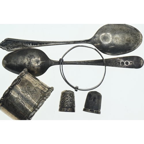 344 - Six pieces of variously hallmarked silver, gross weight 75 grams