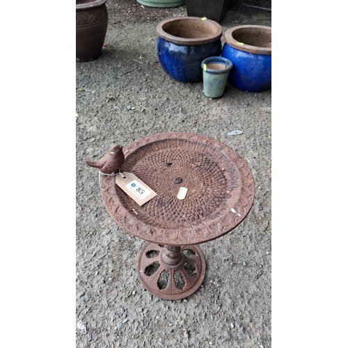 85 - Cast-iron bird bath.