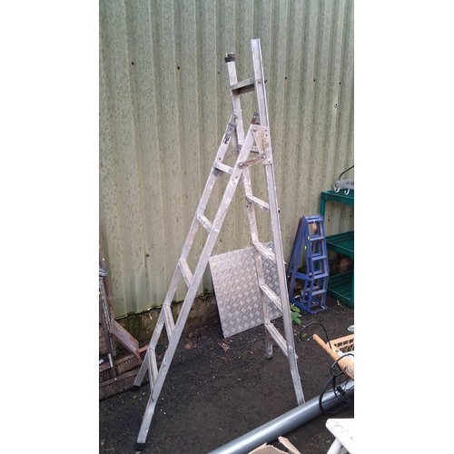 201 - Aluminium step ladder by ABRU.