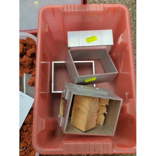 152 - Group of studio materials and equipment comprising a plastic tub of red clay labelled “Delft clay” w... 