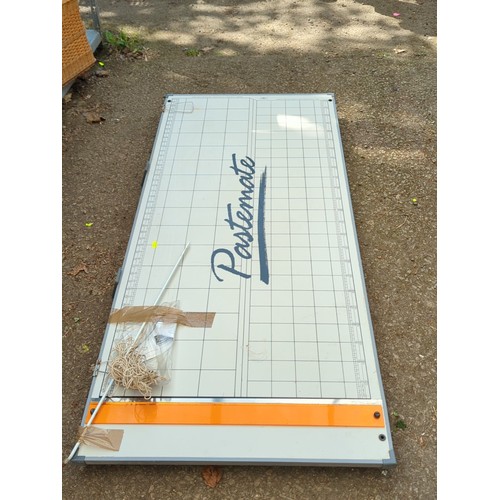 192 - Pastemate draughtman's board.