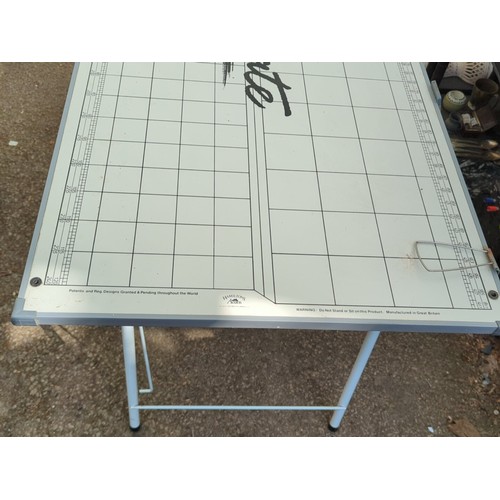 192 - Pastemate draughtman's board.