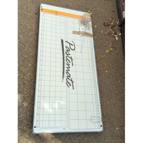 192 - Pastemate draughtman's board.